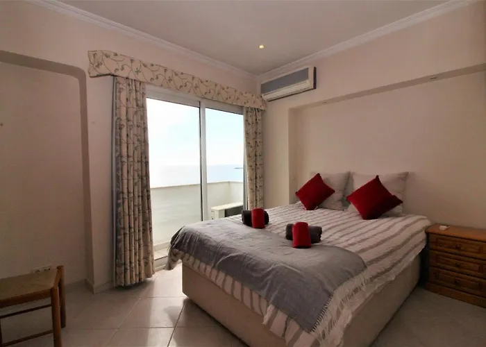 Waves View- Albufeira